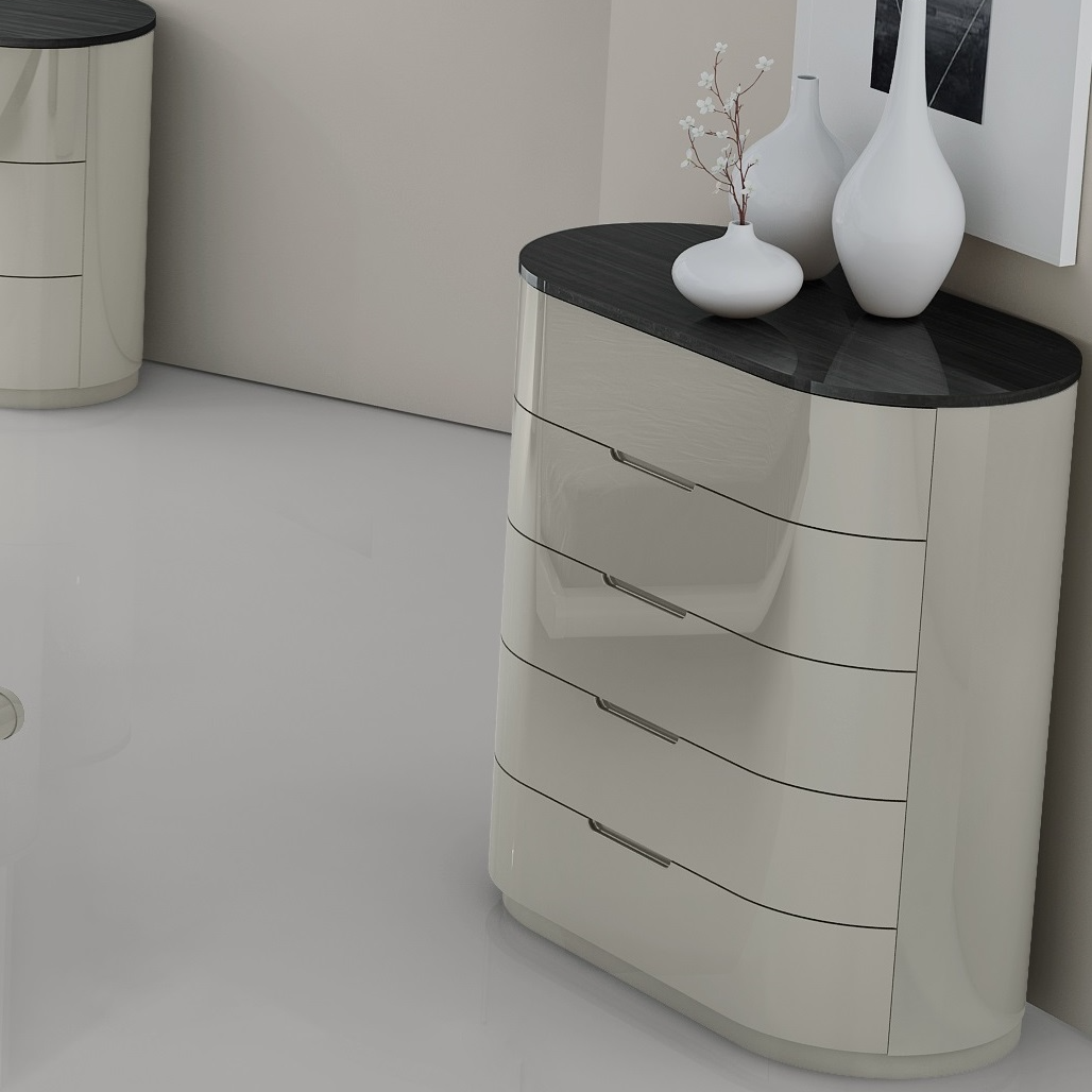 Amsterdam Chest - Thumbnail 4