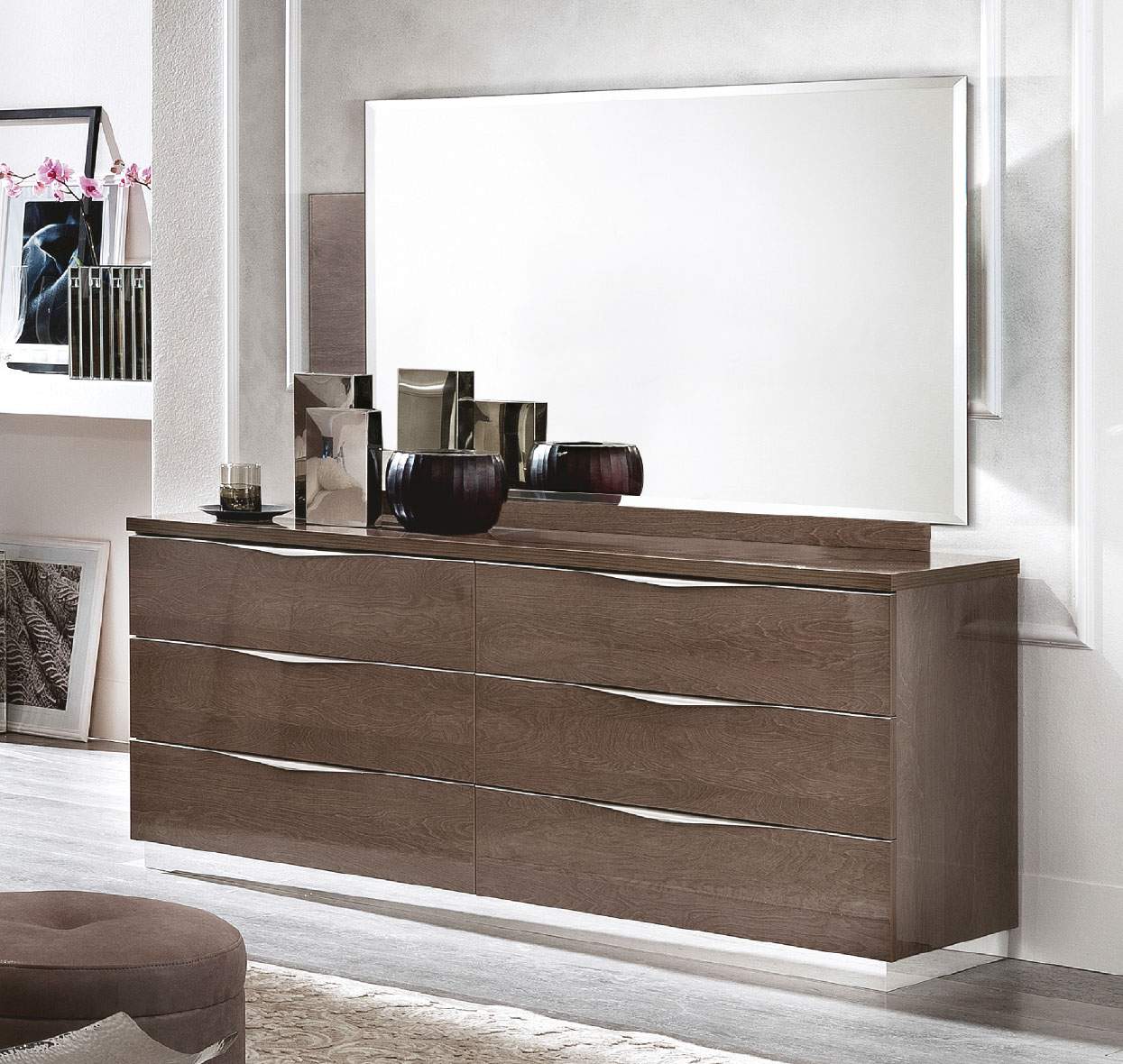 Platinum Wood Double Dresser
