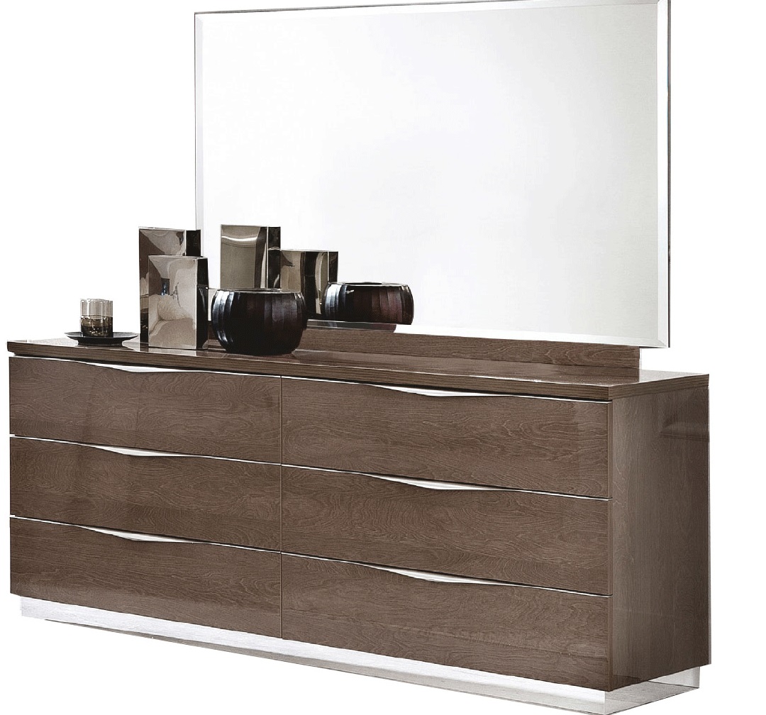 Platinum Wood Double Dresser - Thumbnail 2