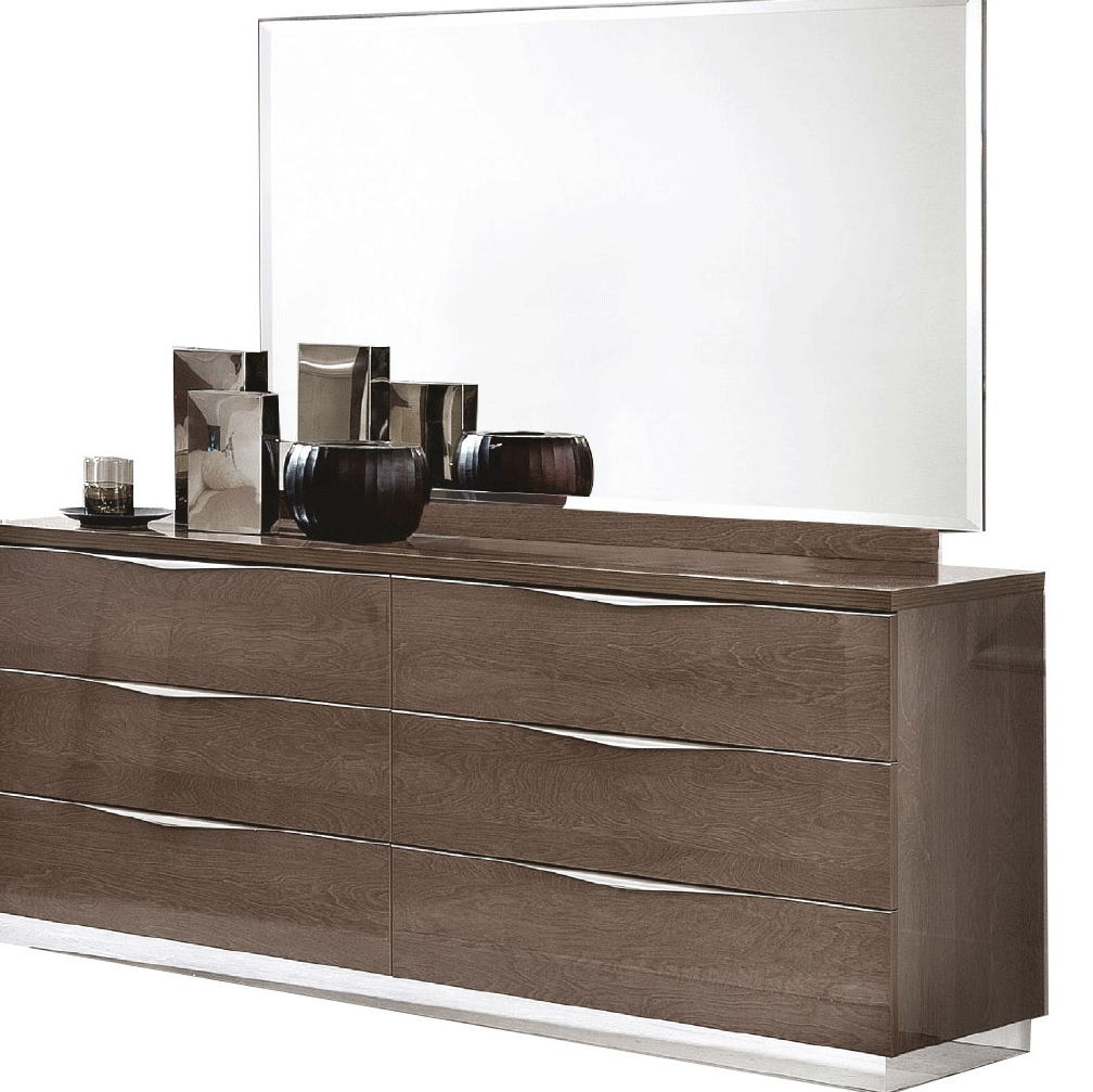 Platinum Wood Double Dresser - Thumbnail 3