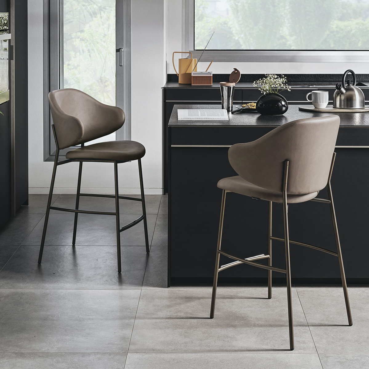 CS2038 Holly Bar Stool - Thumbnail 2