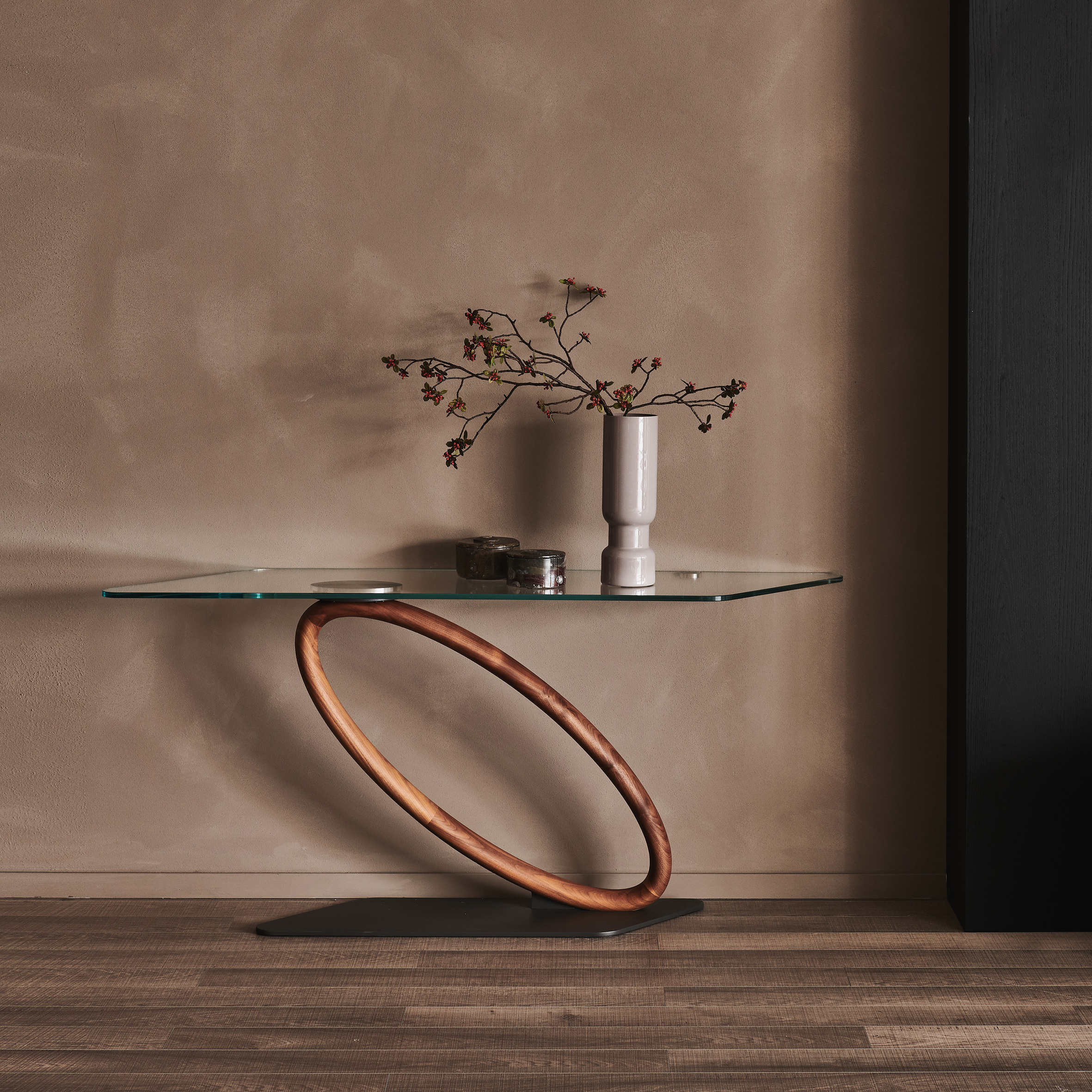 Tour Console Table