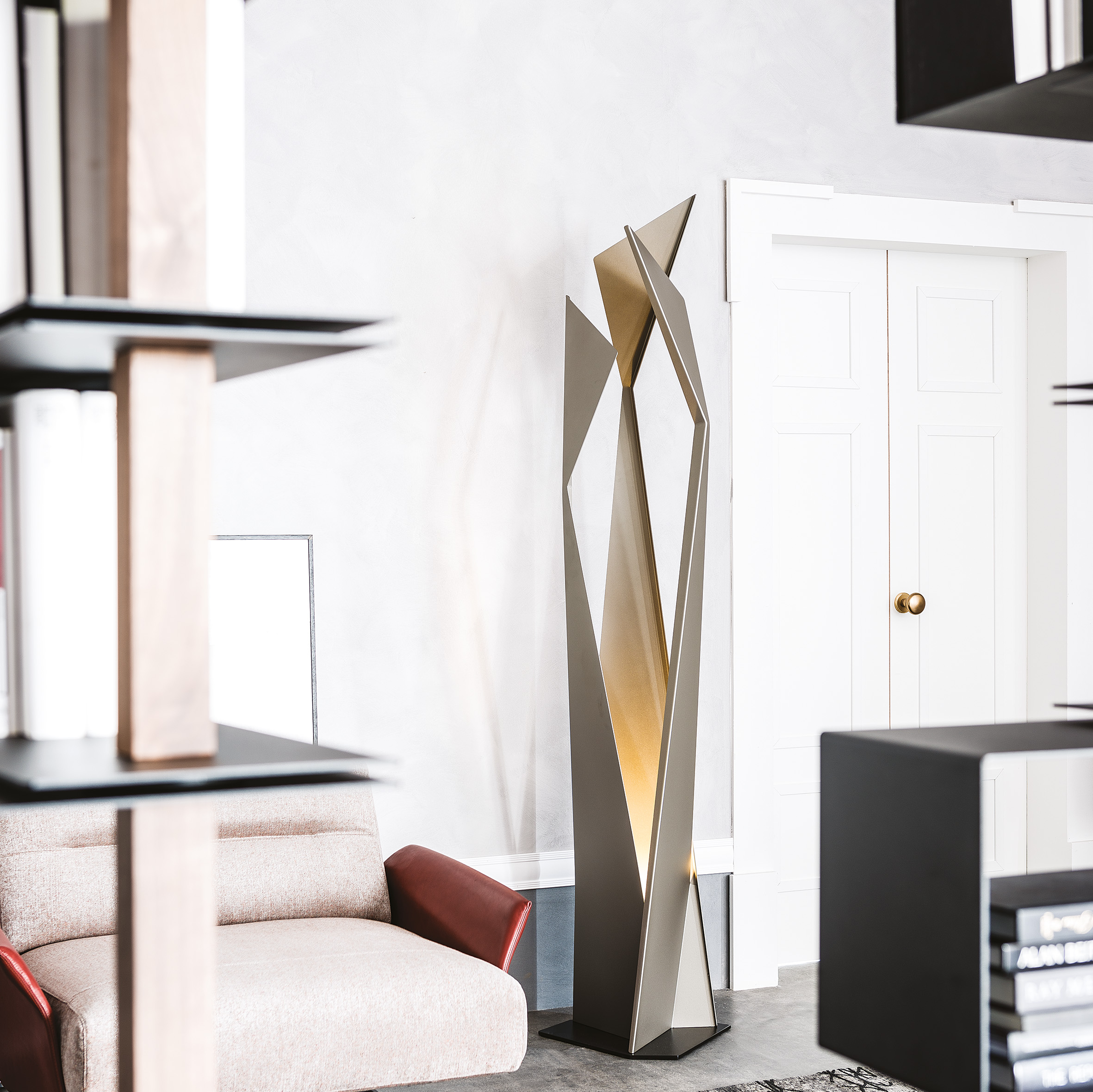 Thriller Floor Lamp - Thumbnail 3