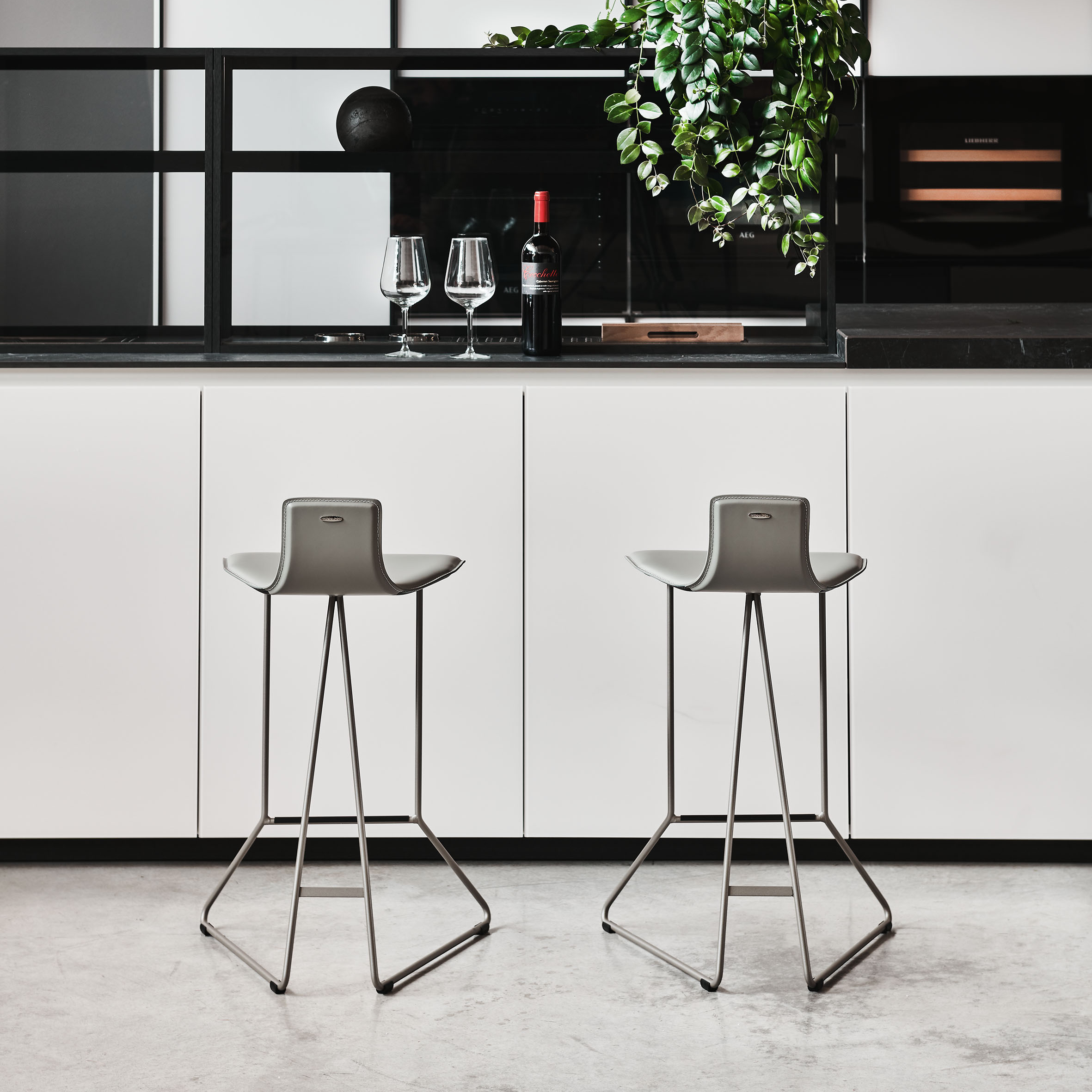 Pepe Bar Stool - Thumbnail 2