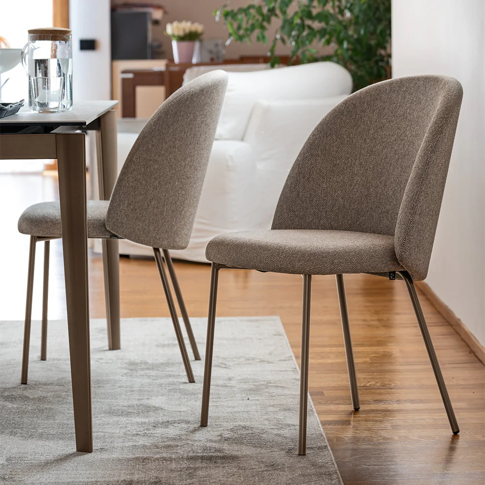 CB2183 Tuka Mid Dining Chair