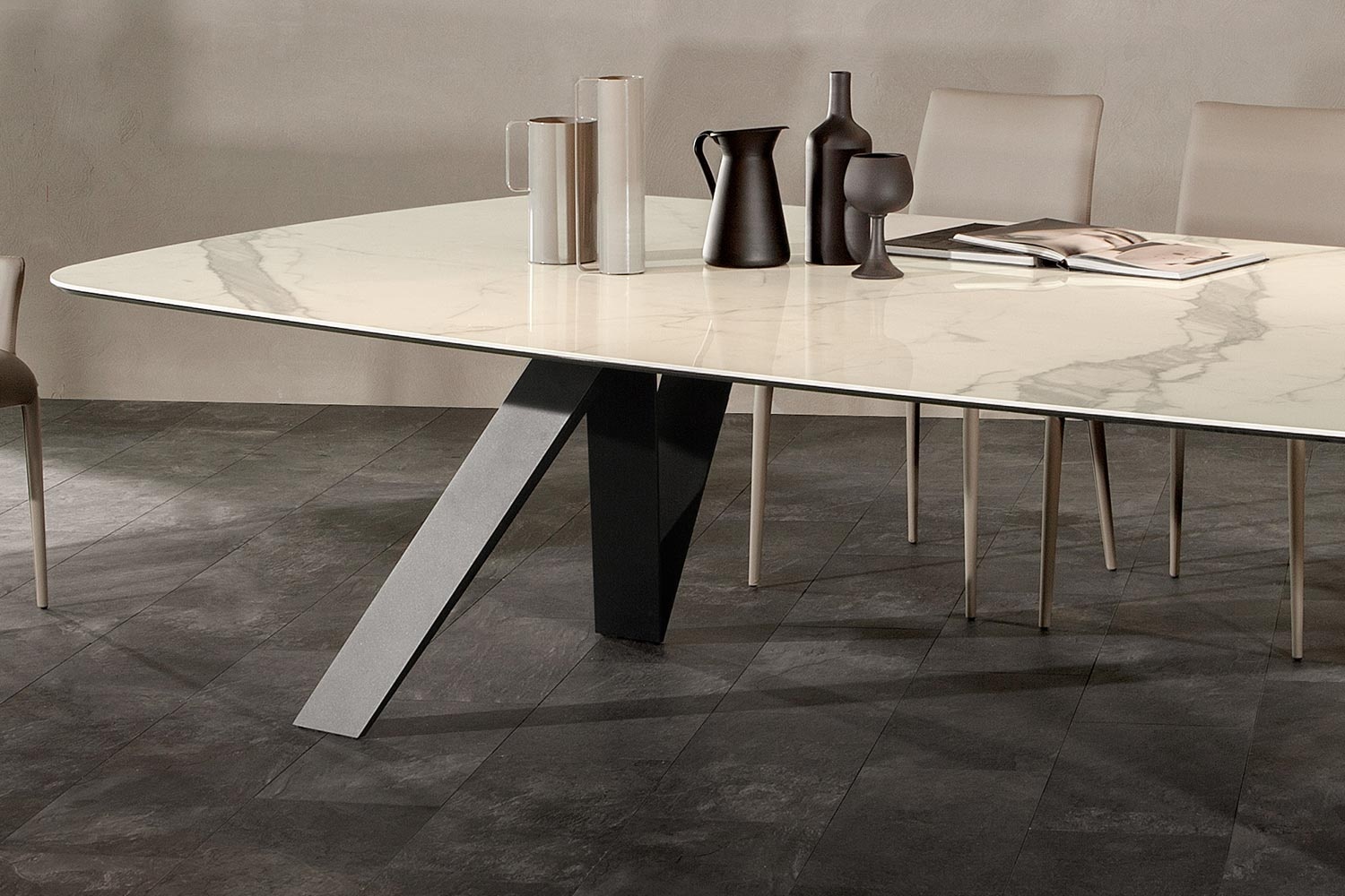 Celtis Extension Dining Table - Thumbnail 4