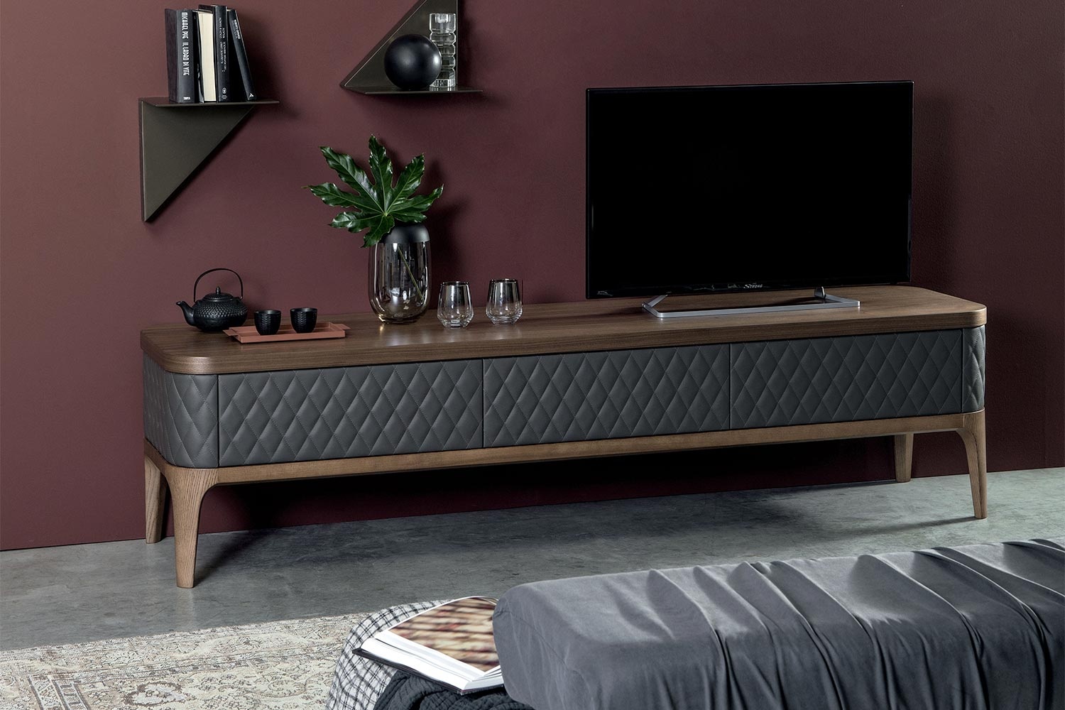 Tonin Casa Tiffany TV Stand - Thumbnail 4