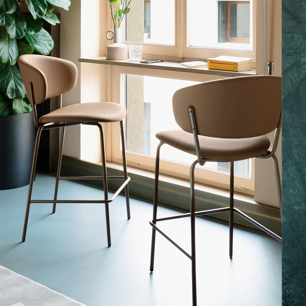 CB2339 Desy Bar Stool - Thumbnail 5