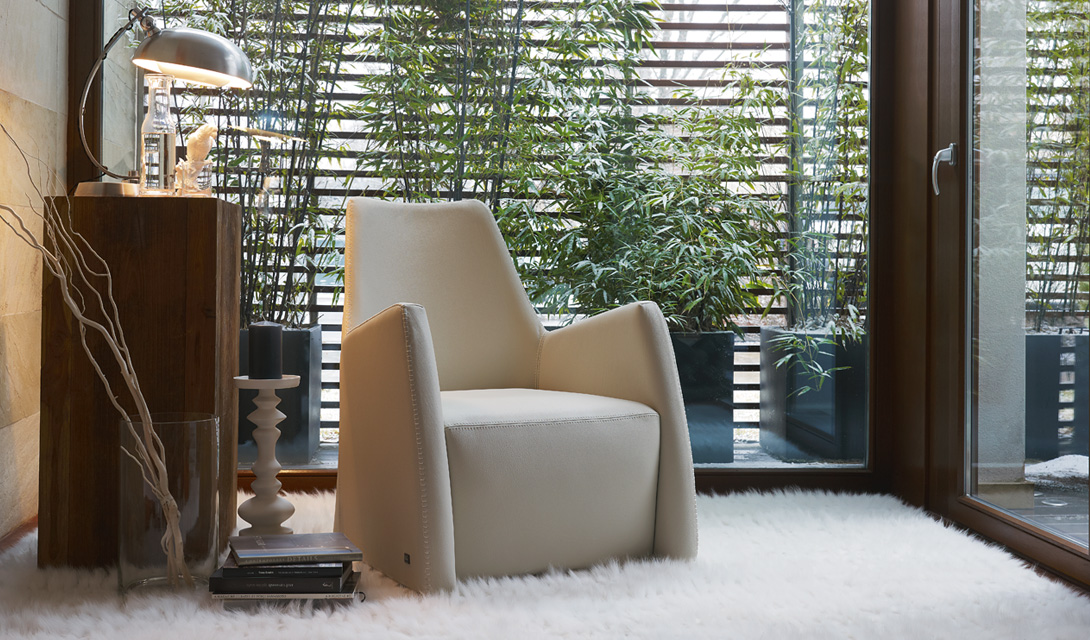 Carrie Armchair - Thumbnail 2