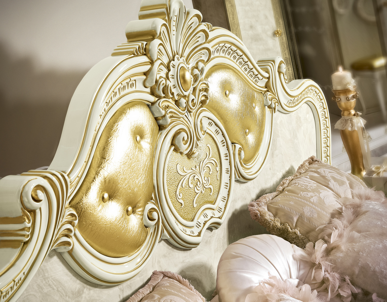 Leonardo Contemporary Italian Bed - Thumbnail 5